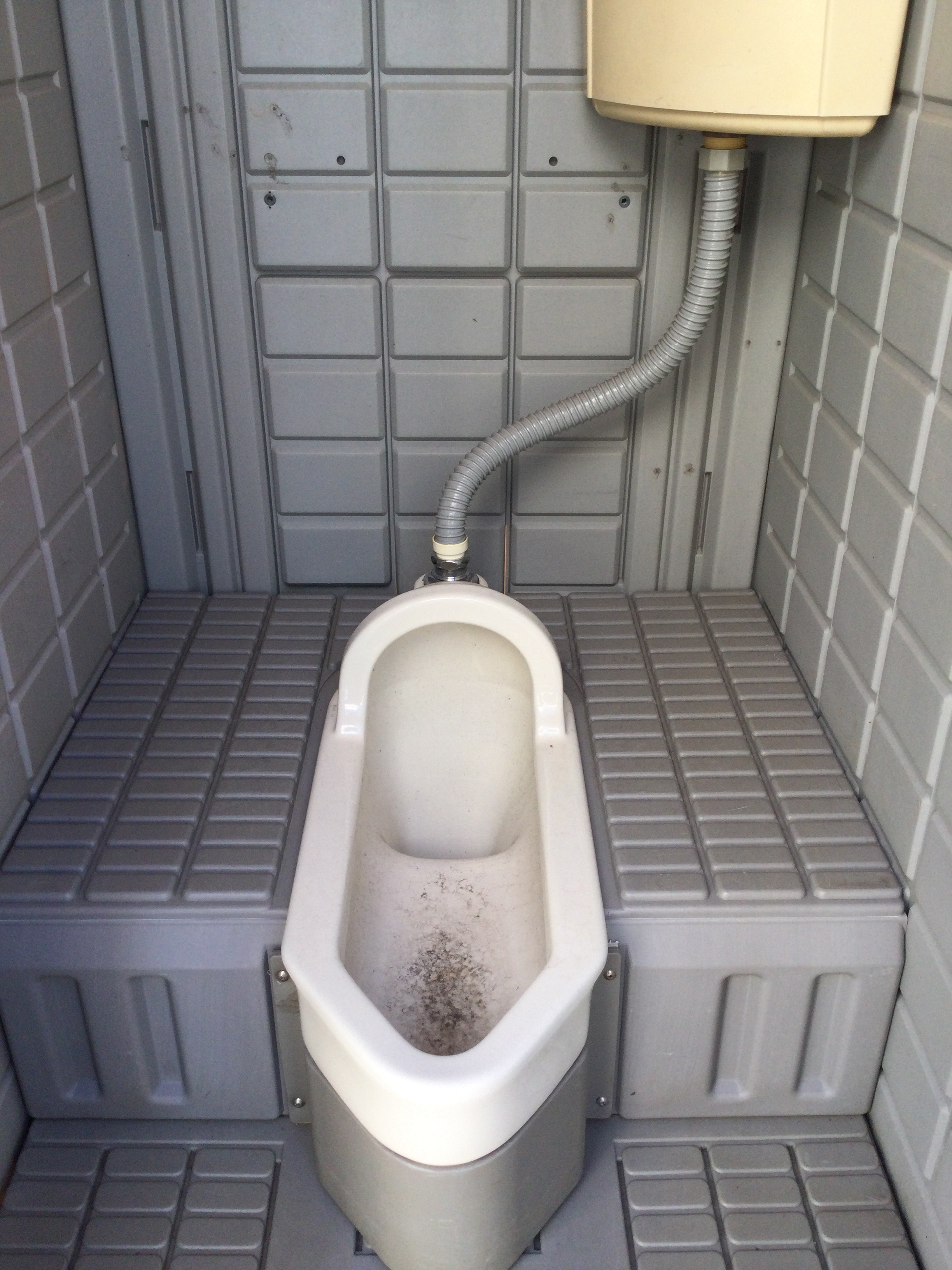 中古【仮設トイレ】EX1_2090 和式 水洗トイレ(陶器) 水道直結型 衛生的 